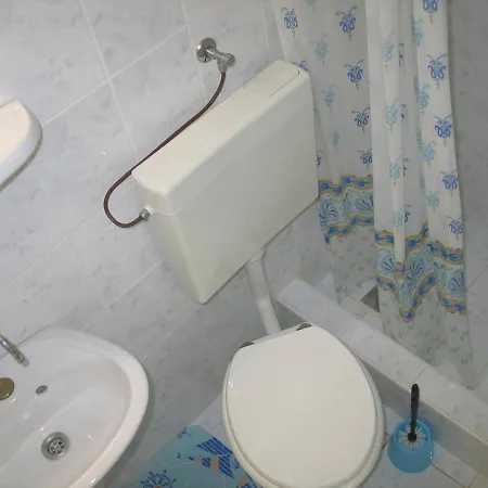 Lägenhet Ribareva Kuca 18 M Od Plaze Studio Apartman Za 2 *